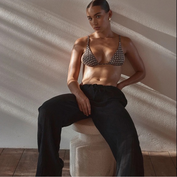 Monday Swimwear Belize Crinkle Linen Beach Pants, Black, S - Picture 4 of 15